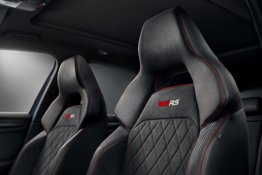 Интерьер Skoda Kodiaq RS 2019 года  (WW) (фото 40 из 159)